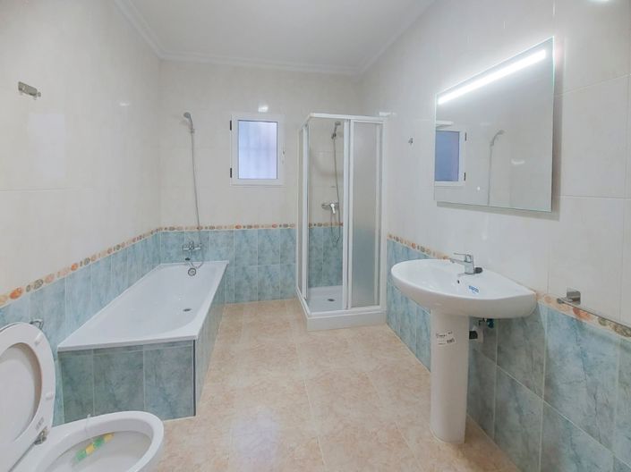 Image No.17-3 Bed Villa for sale