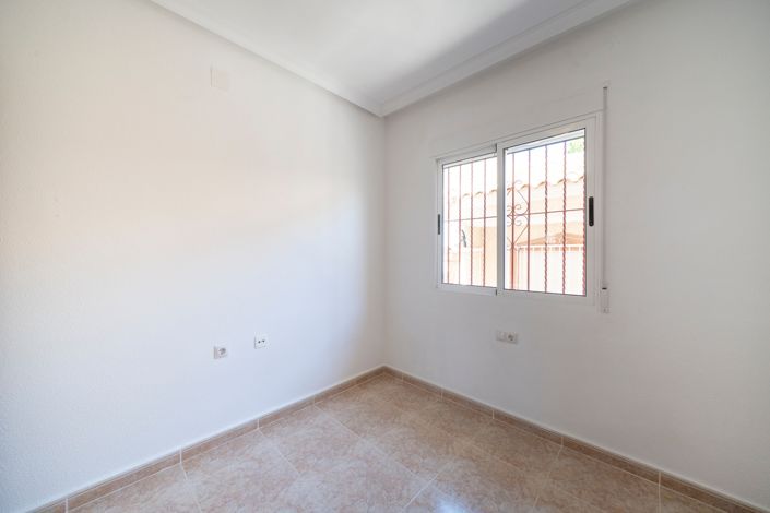 Image No.23-3 Bed Villa for sale