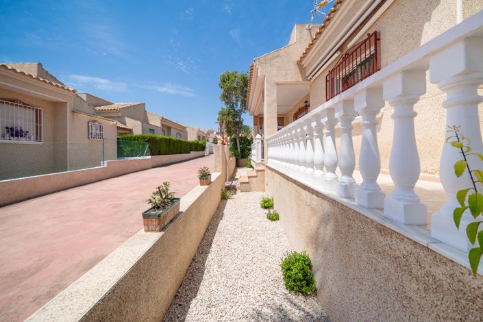 Image No.28-3 Bed Villa for sale