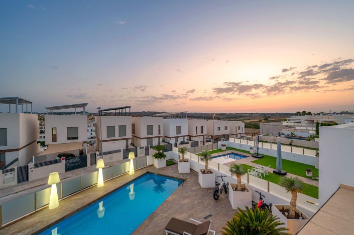 Image No.39-3 Bed Villa for sale
