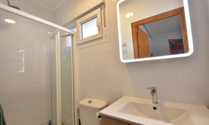 Image No.12-4 Bed Villa for sale