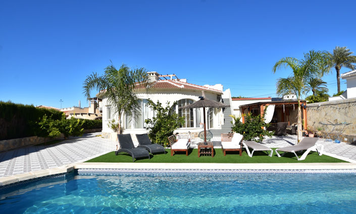 Image No.38-4 Bed Villa for sale