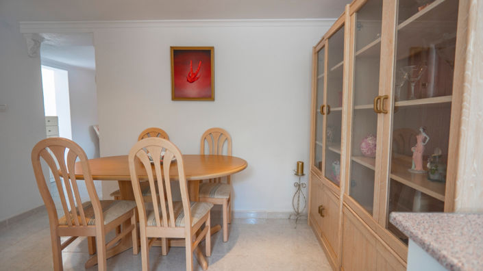 Image No.37-5 Bed Villa for sale