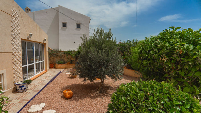 Image No.52-5 Bed Villa for sale