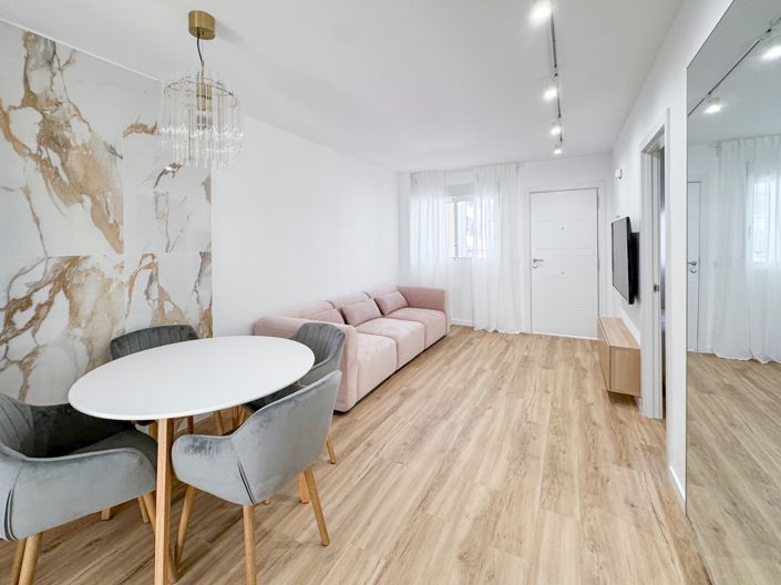 Image No.6-Appartement de 2 chambres à vendre à Punta Prima