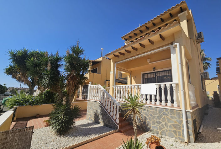 Image No.1-3 Bed Villa for sale