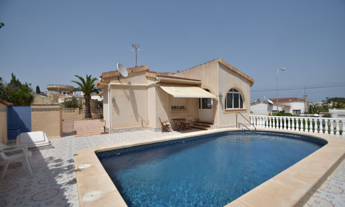 Image No.1-3 Bed Villa for sale