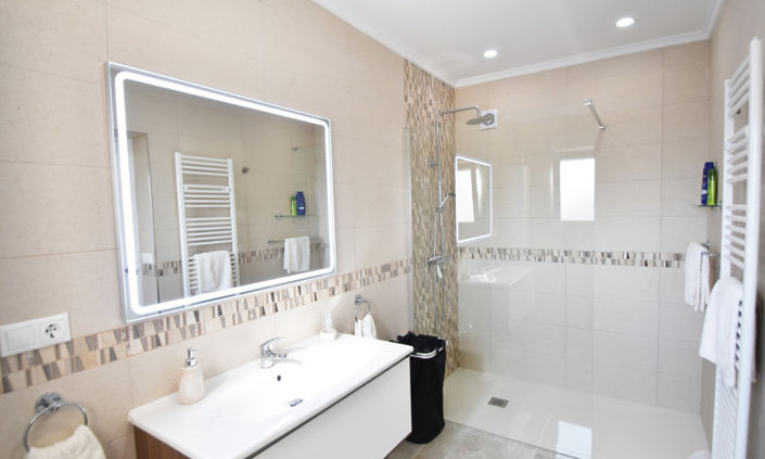 Image No.11-3 Bed Villa for sale