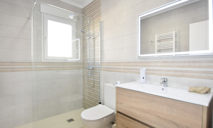 Image No.13-3 Bed Villa for sale