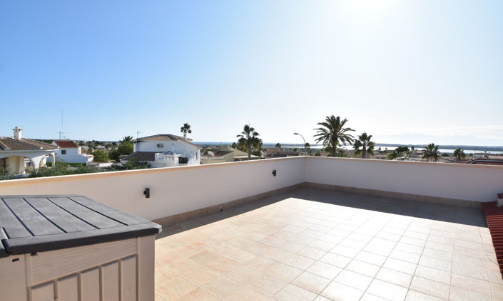 Image No.19-3 Bed Villa for sale