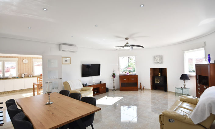 Image No.2-3 Bed Villa for sale