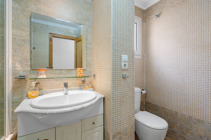 Image No.21-2 Bed Apartment for sale