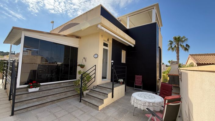 Image No.1-2 Bed Villa for sale
