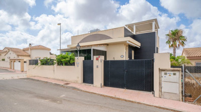 Villa de 2 chambres à vendre à Ciudad Quesada