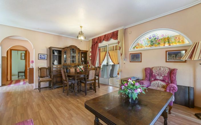 Image No.6-3 Bed Villa for sale