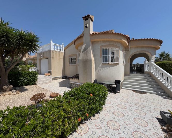 Image No.1-2 Bed Villa for sale