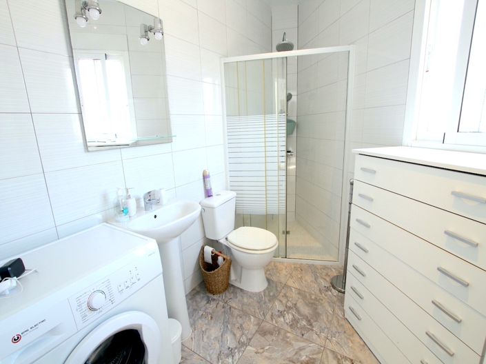 Image No.26-3 Bed Villa for sale