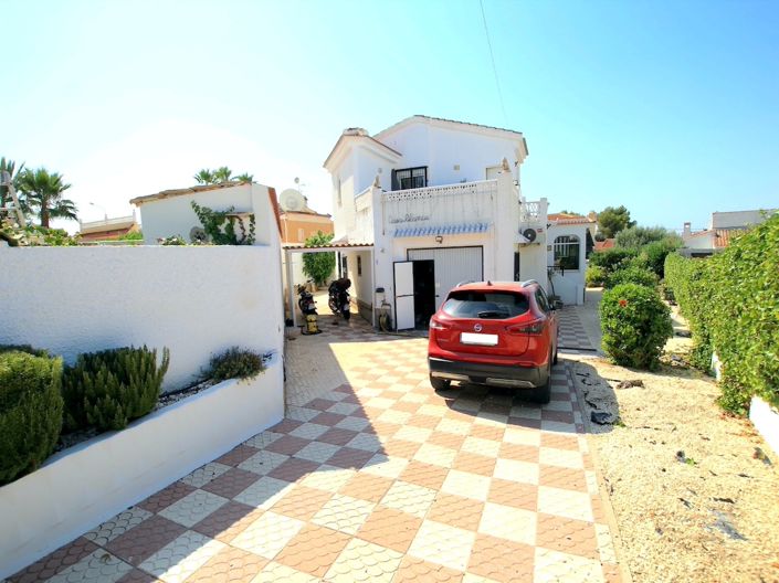 Image No.3-3 Bed Villa for sale