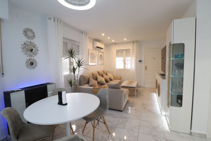 Image No.7-3 Bed Villa for sale