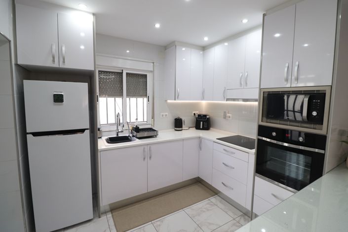 Image No.9-3 Bed Villa for sale