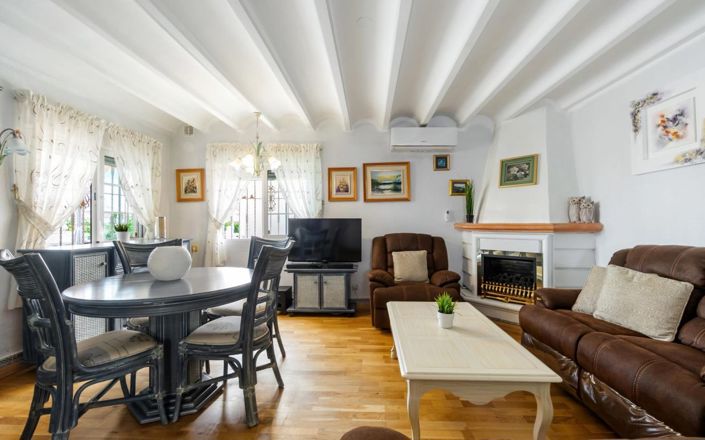 Image No.5-3 Bed Villa for sale