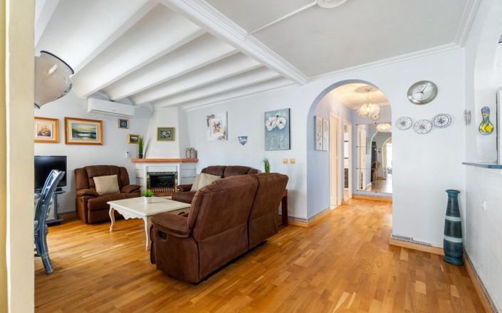 Image No.8-3 Bed Villa for sale