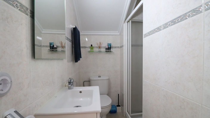 Image No.11-3 Bed Townhouse for sale