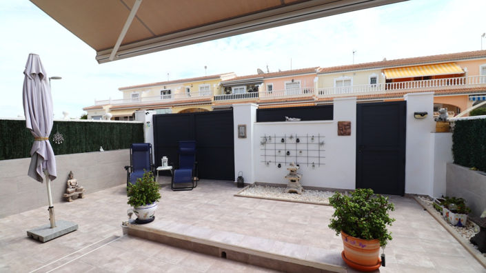 Image No.20-3 Bed Townhouse for sale