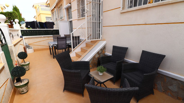 Image No.21-3 Bed Townhouse for sale