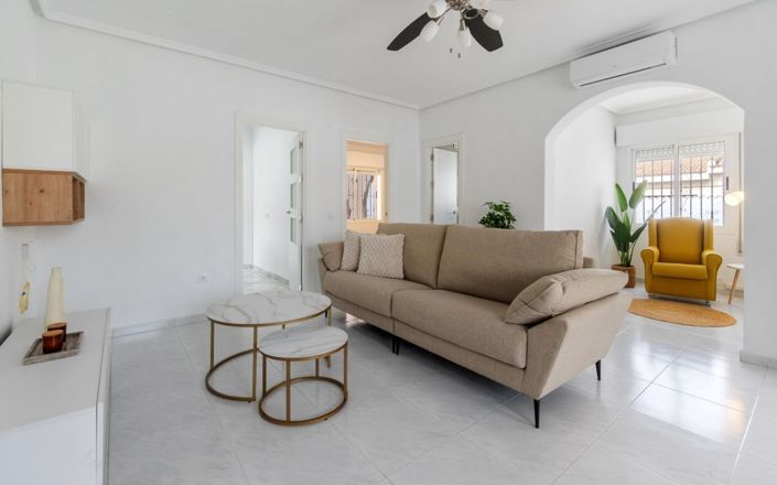 Image No.10-3 Bed Villa for sale