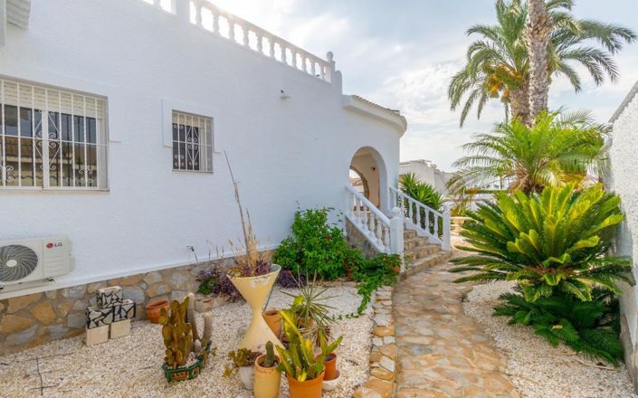 Image No.33-3 Bed Villa for sale