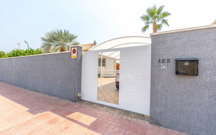 Image No.35-4 Bed Villa for sale