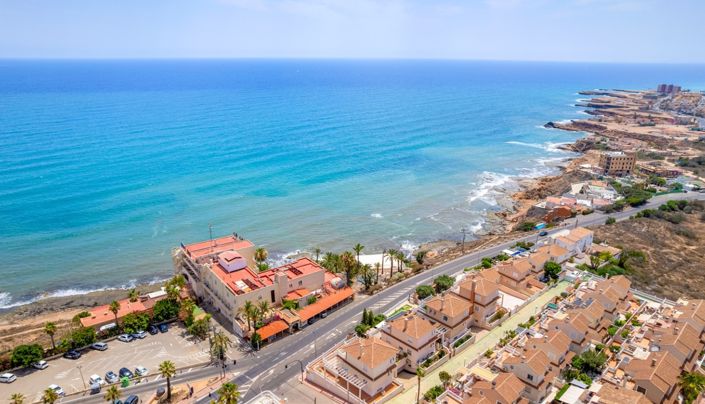 Image No.57-4 Bed Villa for sale