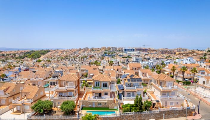 Image No.59-4 Bed Villa for sale