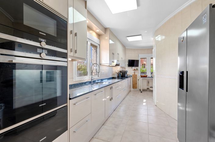 Image No.14-5 Bed Villa for sale