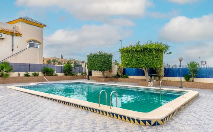 Image No.32-2 Bed Apartment for sale