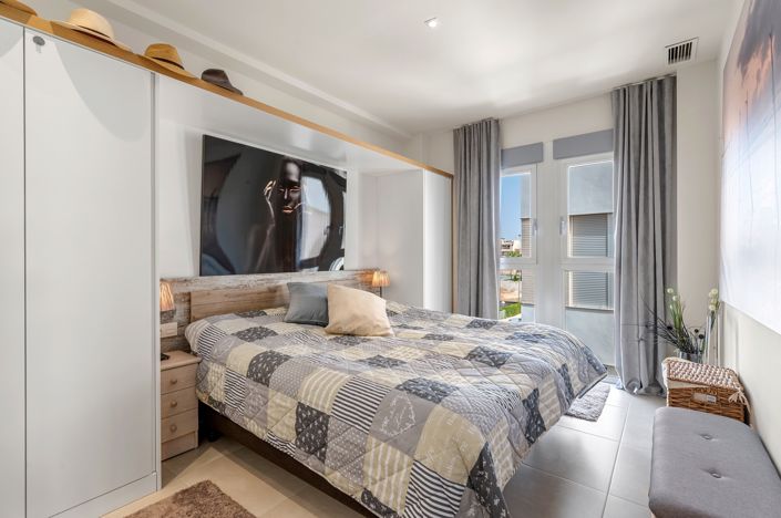 Image No.20-2 Bed Apartment for sale