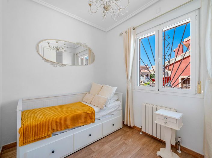 Image No.24-3 Bed Villa for sale