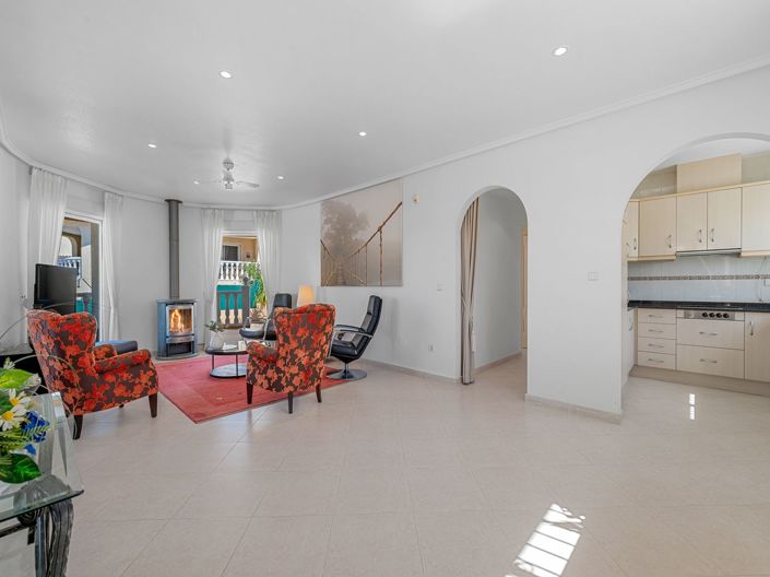 Image No.12-3 Bed Villa for sale