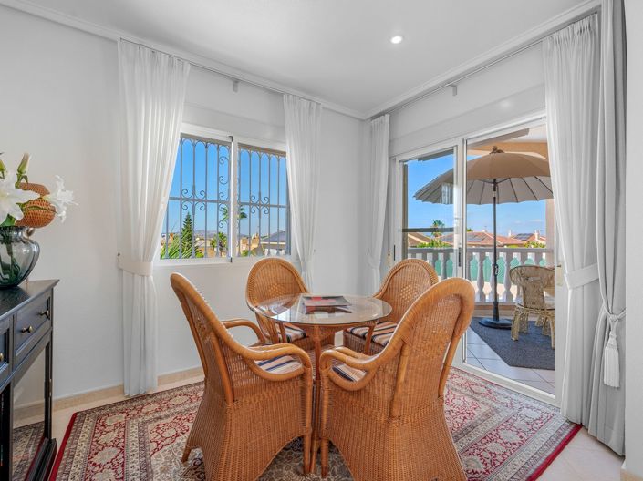 Image No.13-3 Bed Villa for sale