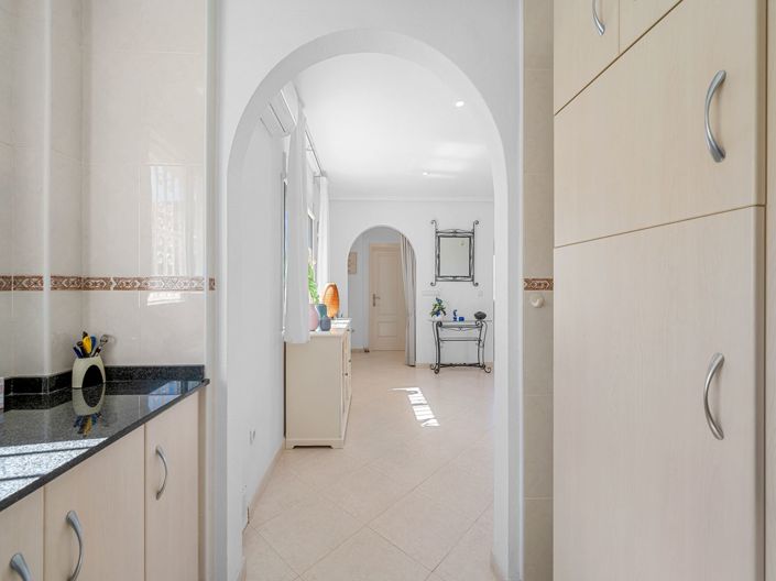 Image No.17-3 Bed Villa for sale