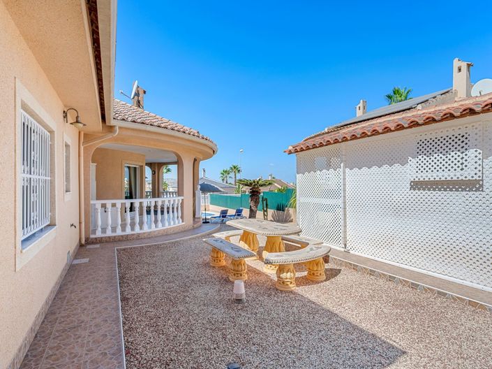 Image No.35-3 Bed Villa for sale