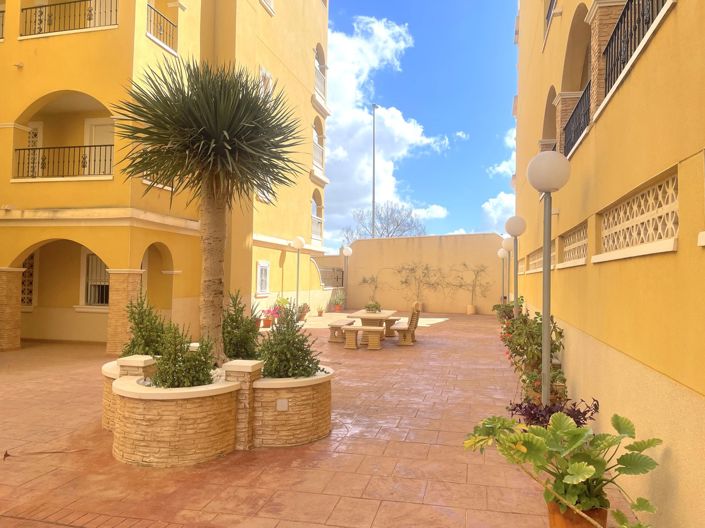 Image No.28-2 Bed Apartment for sale