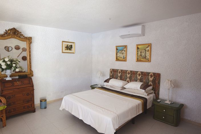 Image No.14-4 Bed Villa for sale