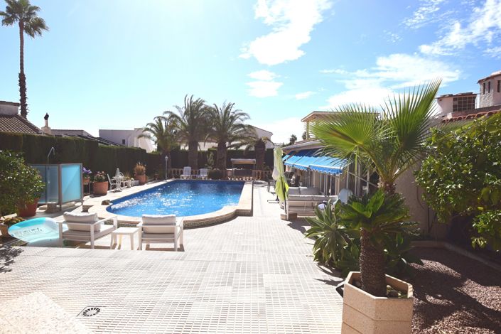 Image No.23-4 Bed Villa for sale