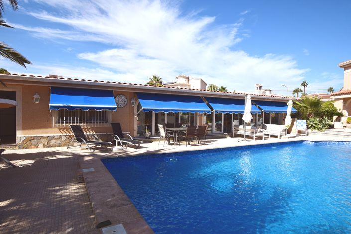 Image No.24-4 Bed Villa for sale