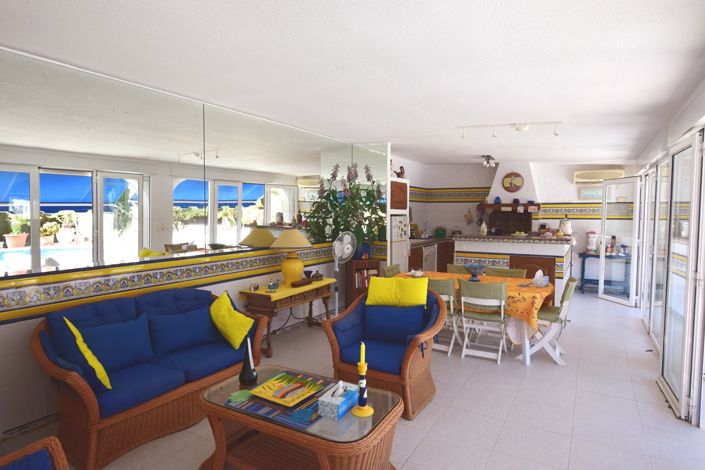 Image No.29-4 Bed Villa for sale