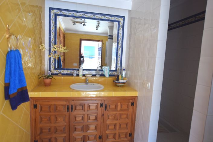 Image No.30-4 Bed Villa for sale