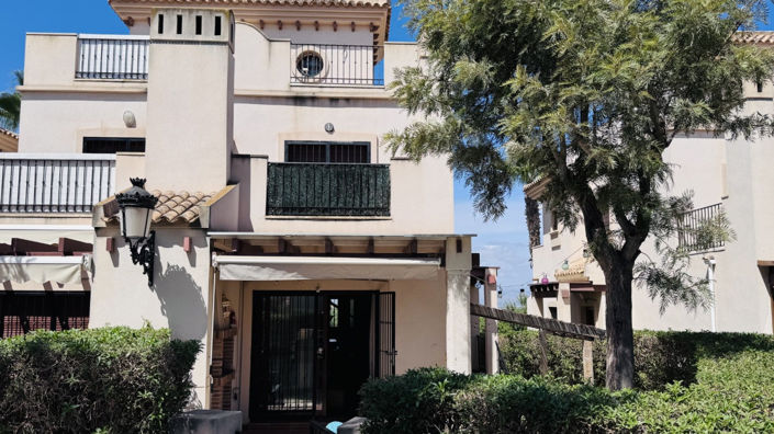 Image No.1-3 Bed Property for sale