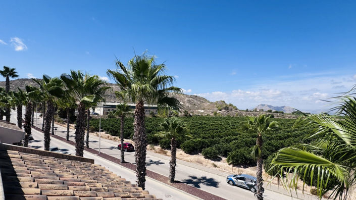 Image No.19-3 Bed Property for sale